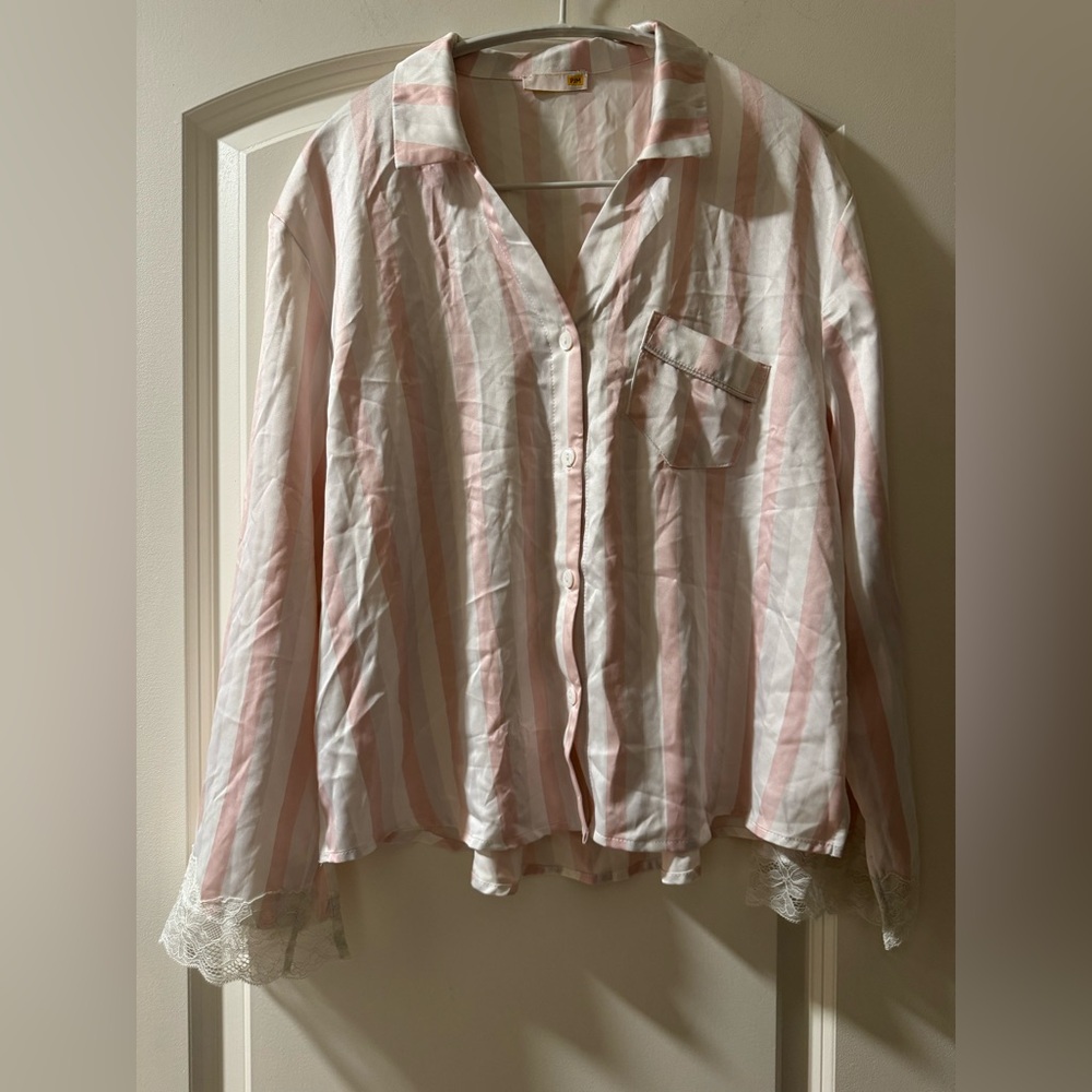 Pajamas set Striped Blouse and pants with lace details